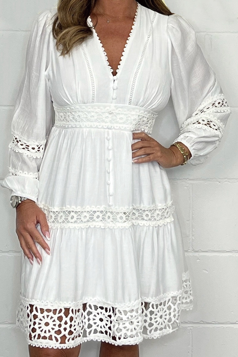 Elegant Lace Comfort Dress