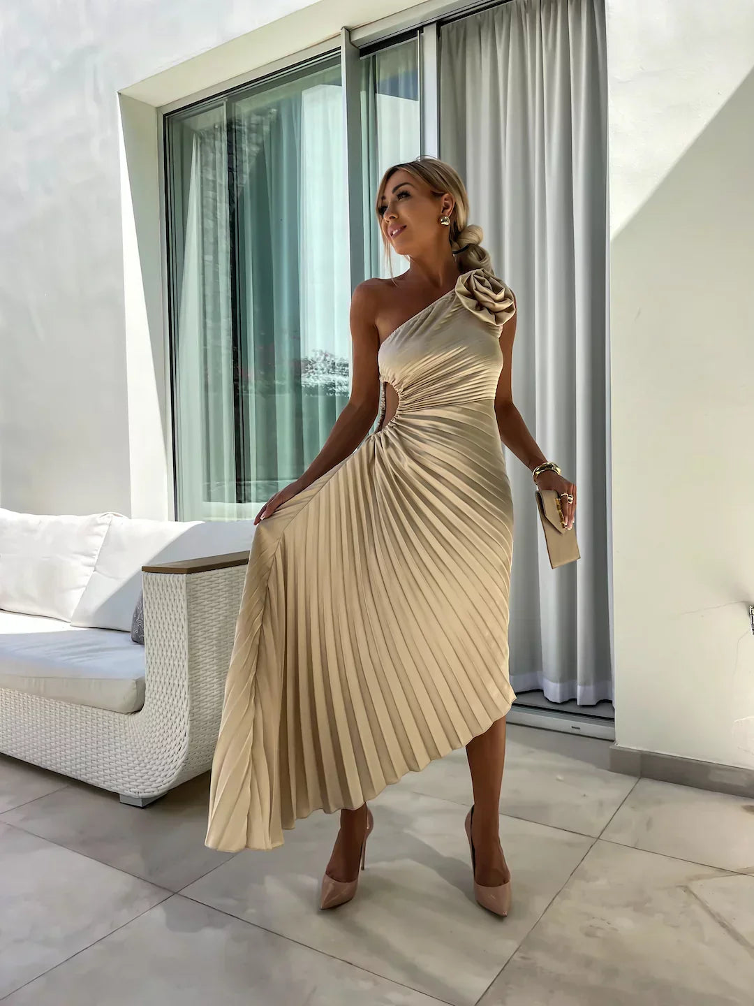 Floral One-Shoulder Maxi Dress